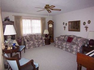 302 Glendale Dr, Lebanon, IN 46052