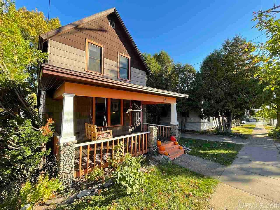 214 Fisher St, Marquette, MI 49855 Zillow