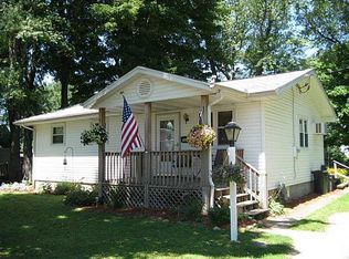10018 Seeley St, Lake City, PA 16423