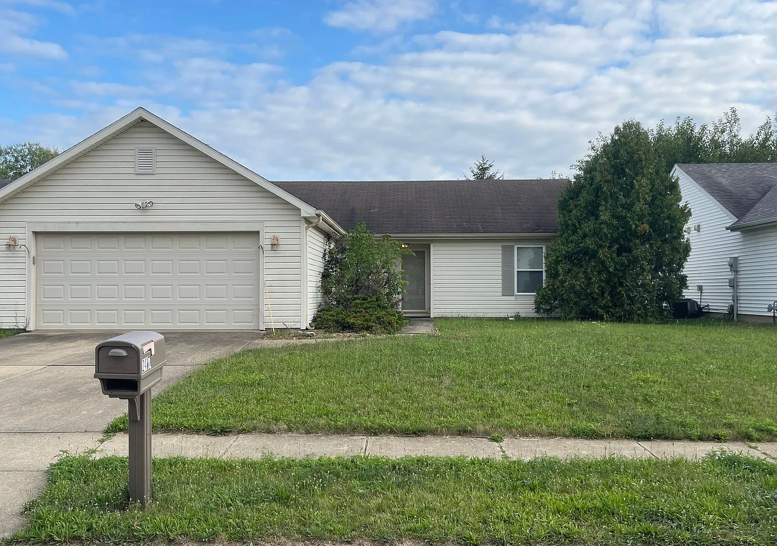 3 Bedroom Home Located in West Lafayette — Photo 1