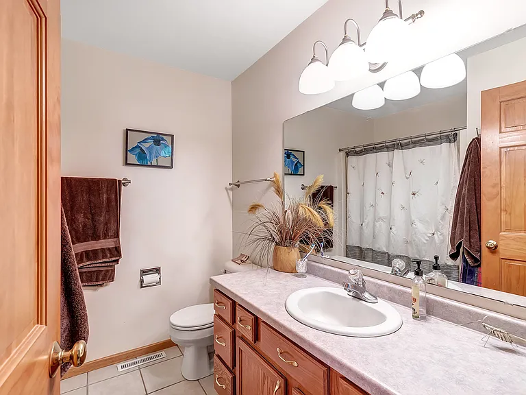 2086 River Point Ct — Photo 6