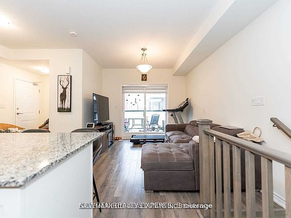 4th image of 250 Lagerfeld Dr #8
