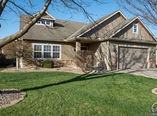 5609 Plymouth Dr, Lawrence, KS 66049