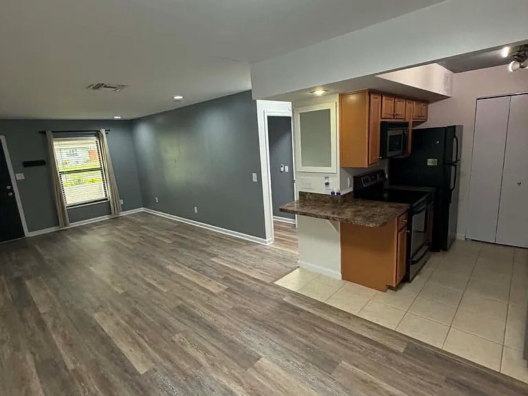 3094 Plaza Terrace Dr — Photo 5