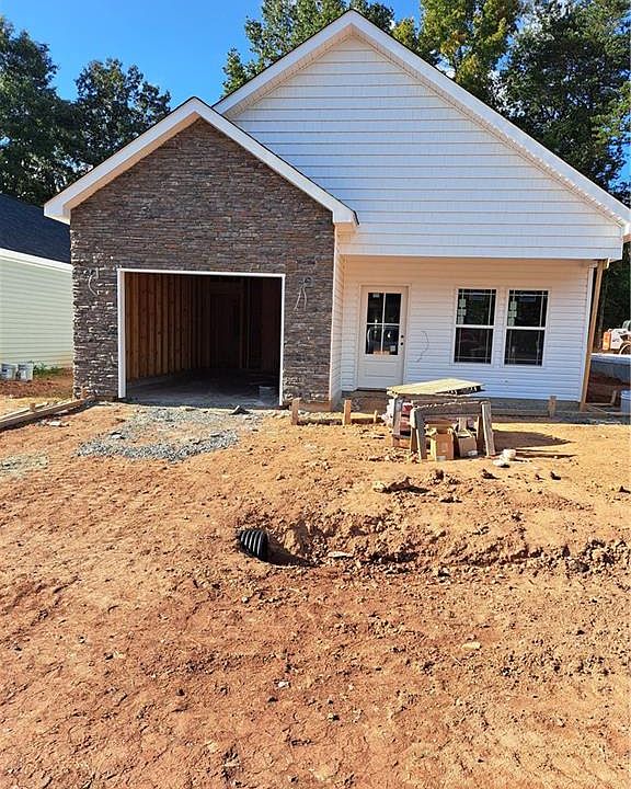 1st image of 709 Meadowgreen Village Dr