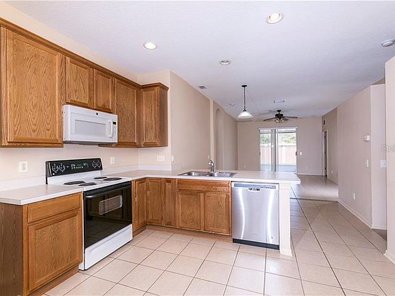 3rd image of 3229 Downan Point Dr