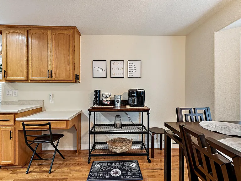 2327 Jeremy St — Photo 21