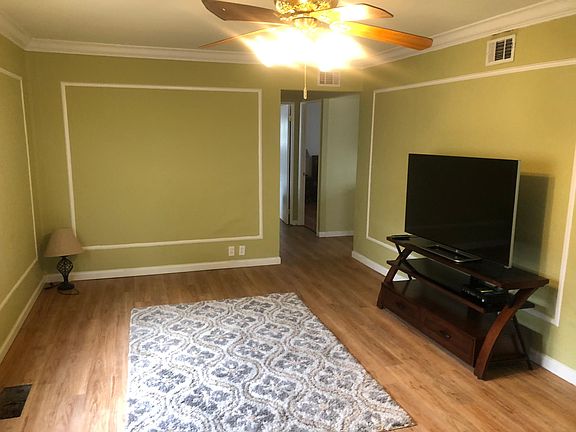 4th image of 3330 Bendick Ave