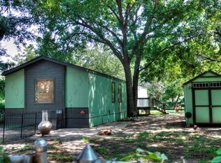 1021 Live Oak St, Buffalo Gap, TX 79508