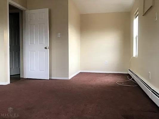 Rented by Hillel Realty Group | media 17