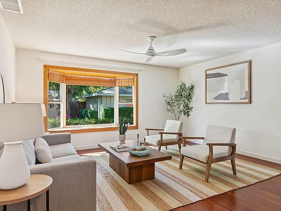 3rd image of 809 Mace Boulevard