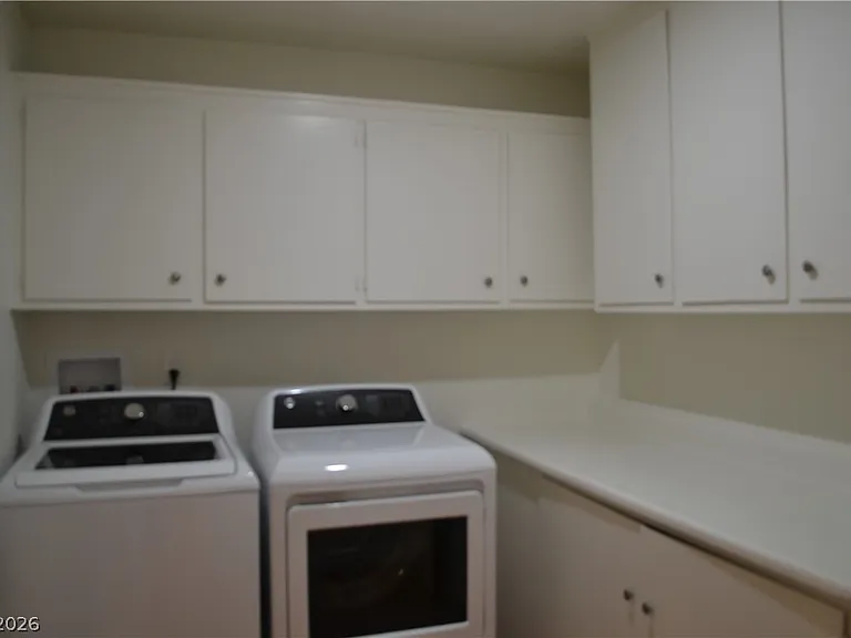 3653 Algonquin Dr — Photo 5