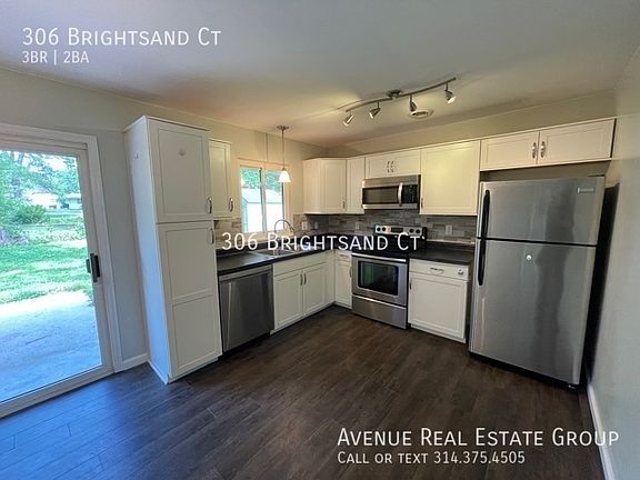 3rd image of 306 Brightsand Ct