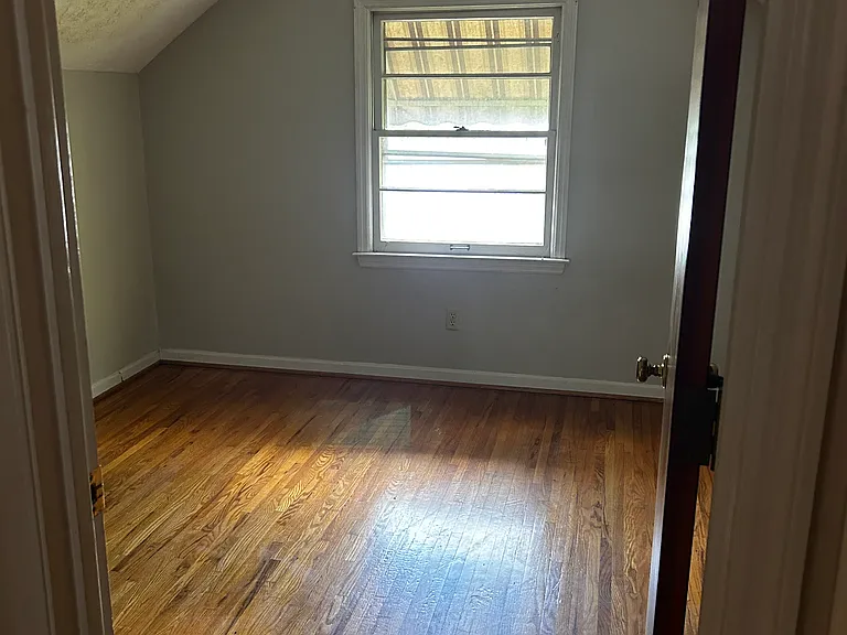 3852 Walhampton Dr — Photo 15