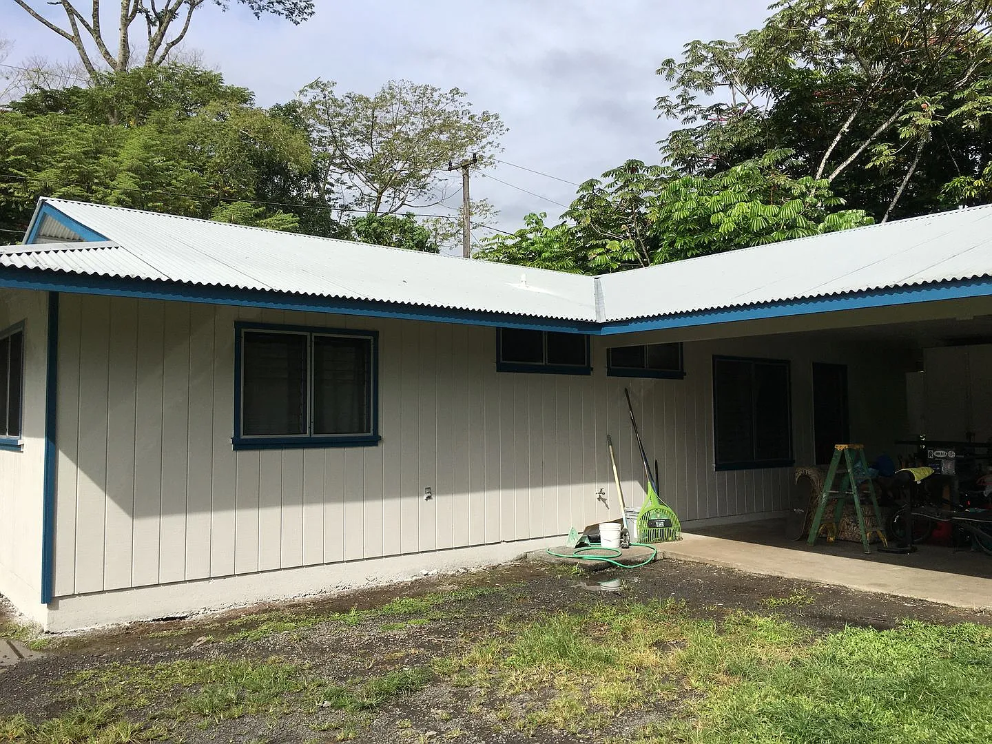 Nice 3BR/1BA Home in Hawaiian Beaches — Photo 3