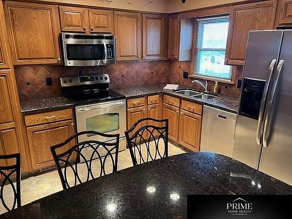 5th image of 7204 Pine Dr