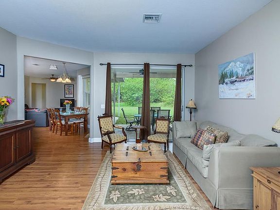 3rd image of 13614 5th Ave NE