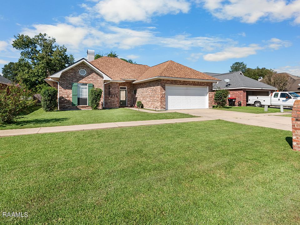 1st image of 128 Pinnacle Dr