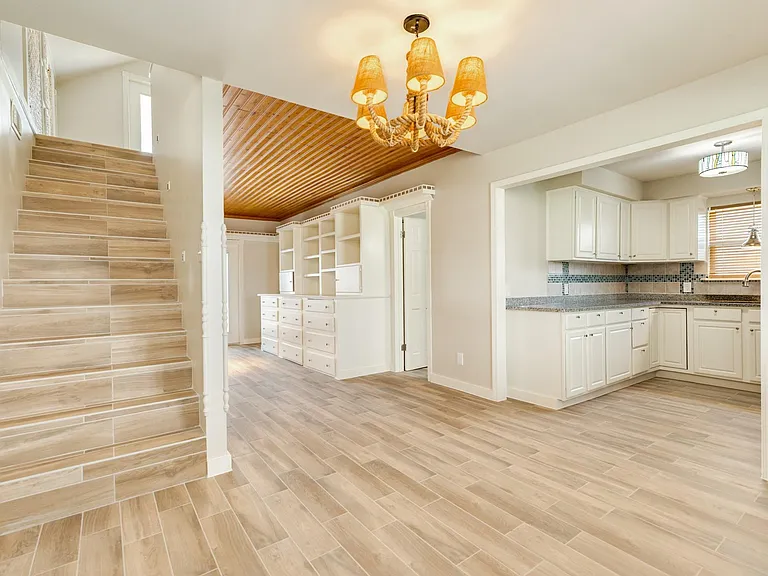 805 Seashell Dr — Photo 6