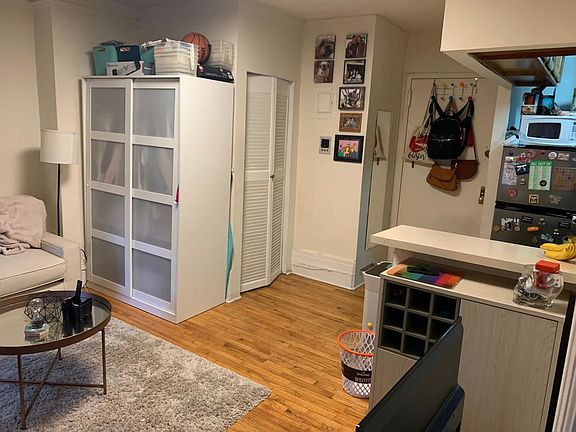 2nd image of 315 W 92nd St APT 5N