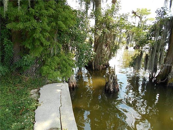 5th image of 1101 Northshore Dr