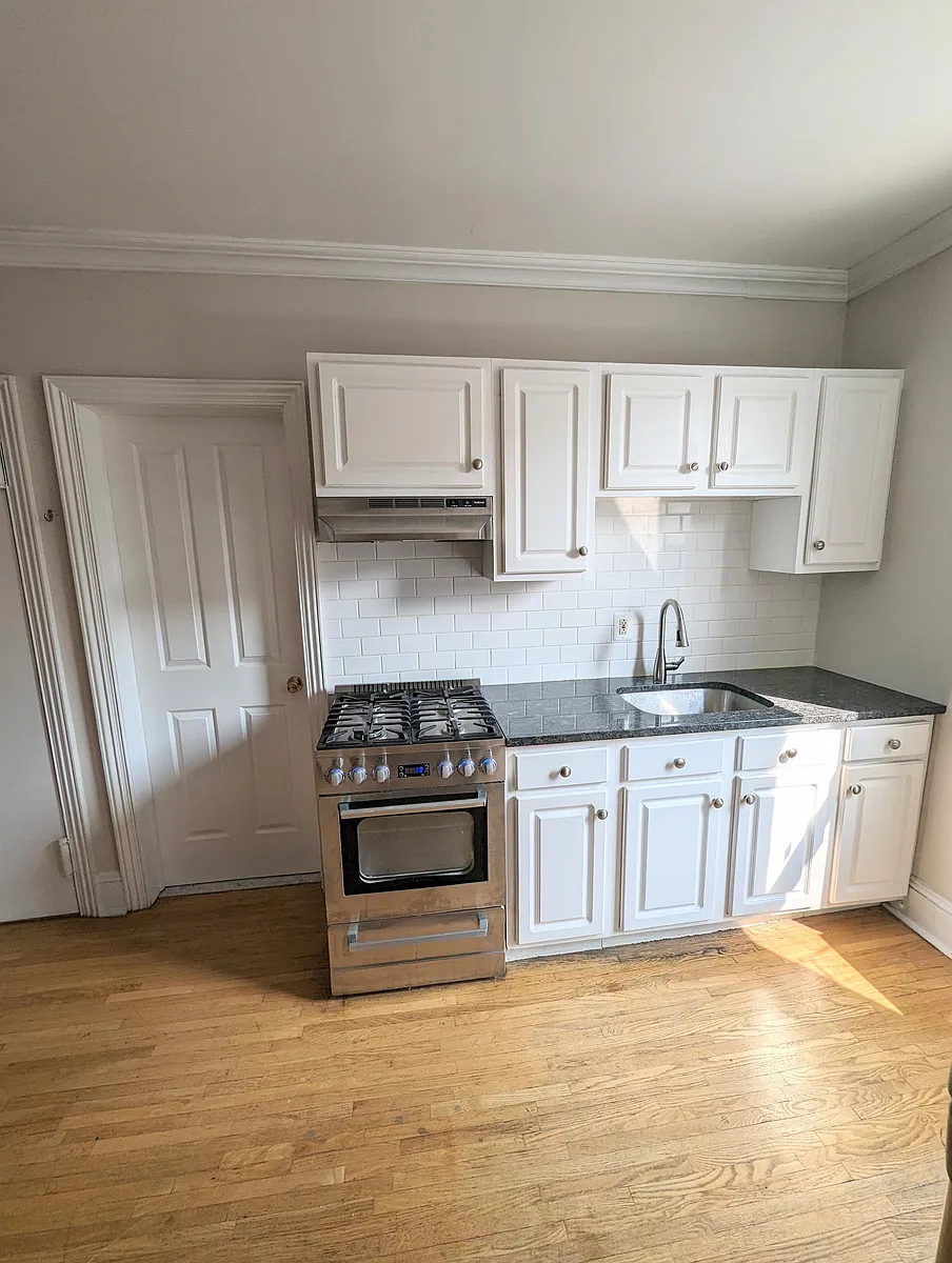 Building Photo - 151 Mercer St #2