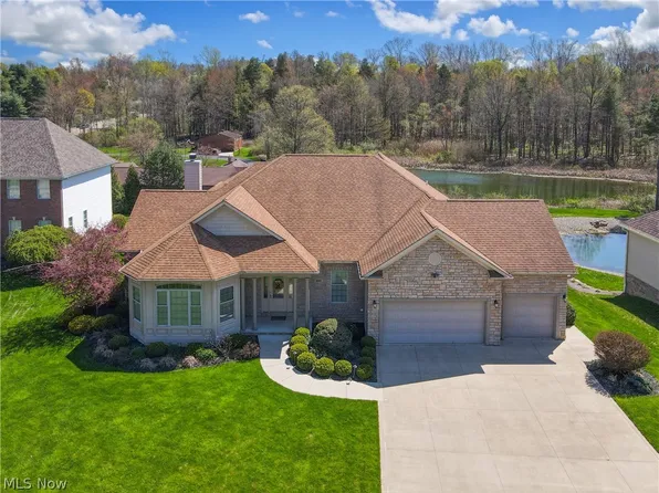 562 Green Valley Dr, Tallmadge, OH 44278