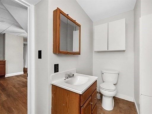5th image of 20 Brook St #1