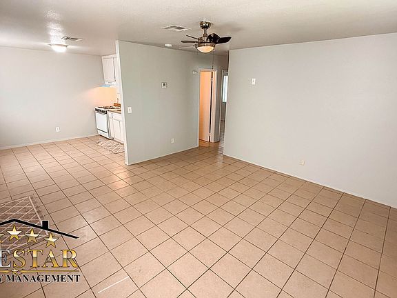 3rd image of 200 Haven Dr APT B