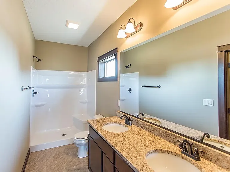 1658 Glade Dr SW — Photo 17