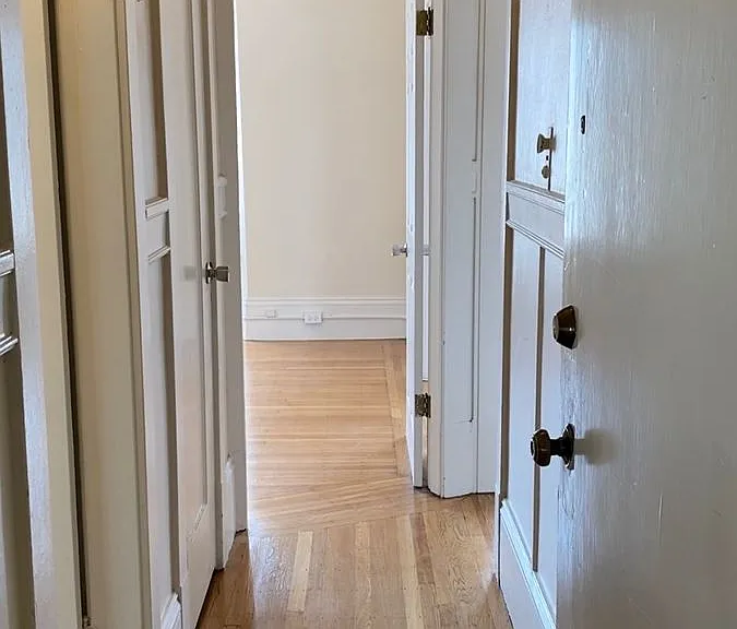 1410 Broadway — Photo 3