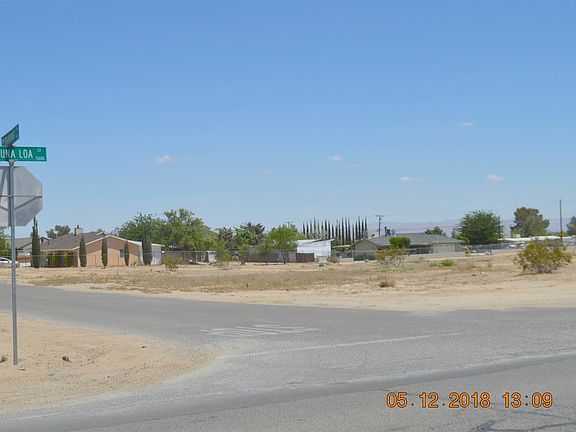 3rd image of 15617 Mauna Loa St
