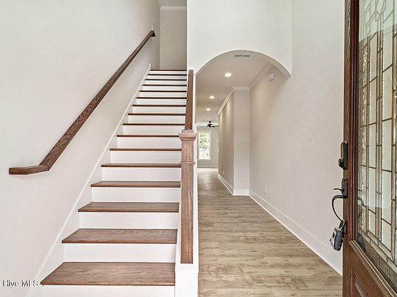 4th image of 134 Currie Street