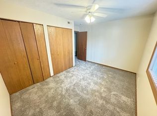 1823 Knox St #2, Lincoln, NE 68521