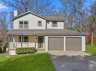 2122 Red Rose Ln, Loganville, GA 30052