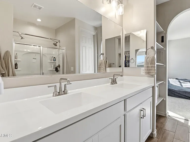 1467 E Torino Ct — Photo 12