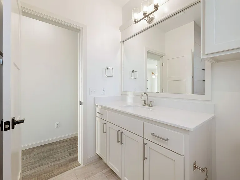 5017 Misty Wood Ln — Photo 34