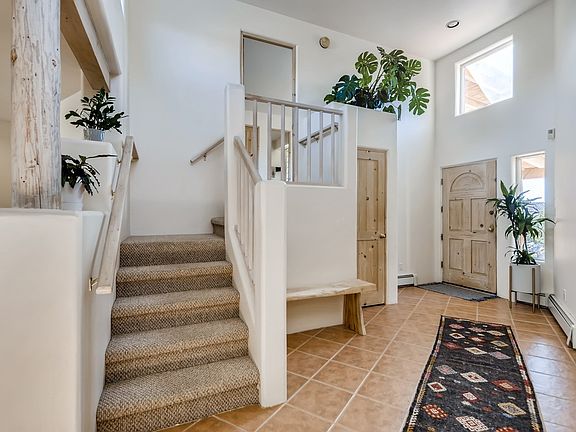 4th image of 223 La Marta Ct