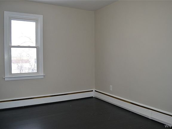 3rd image of 42 Thorndale Ave