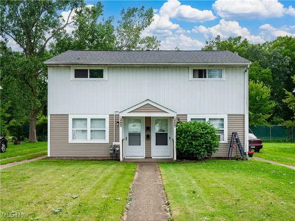 2838 Cromwell Dr, Lorain, OH 44052