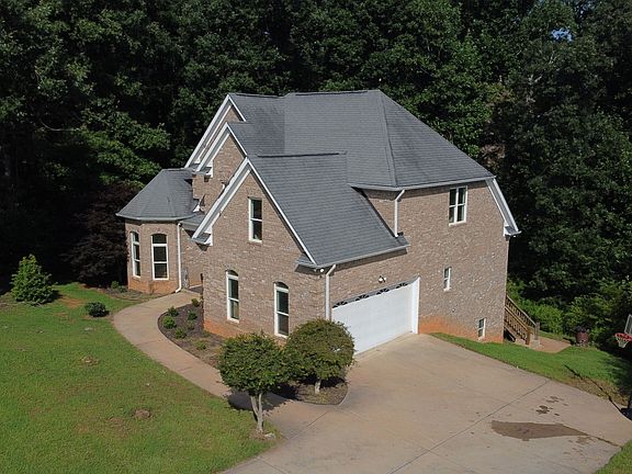 5th image of 318 Waterford Cir