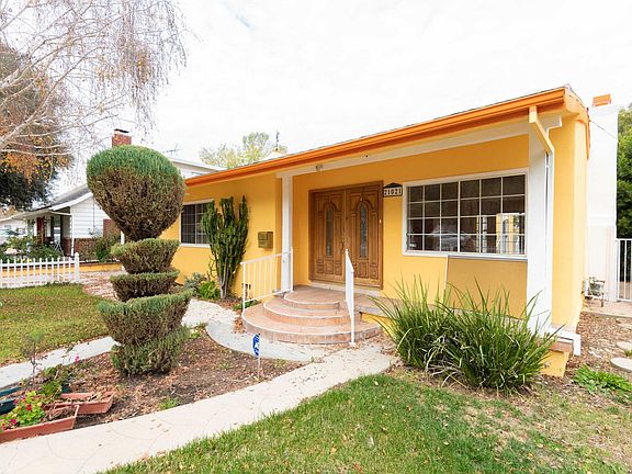 2nd image of 21021 Costanso St