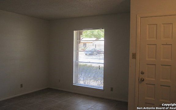 3rd image of 5602 Ponderosa Dr