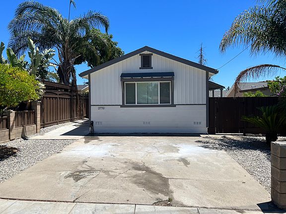 4th image of 2770 Gay Ave