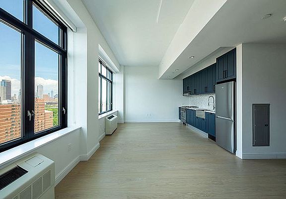 5th image of 475 Clermont Ave #1233