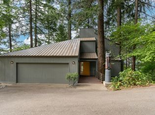 4939 SW 18th Dr, Portland, OR 97239