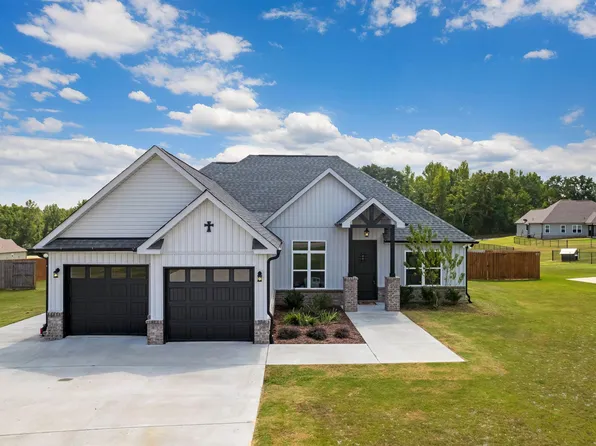 745 New Harmony Rd, Clanton, AL 35045