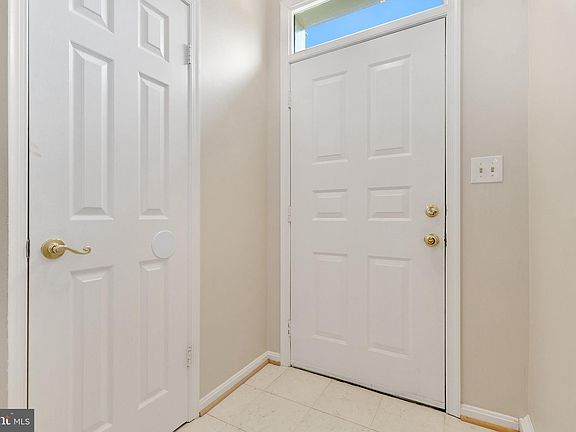4th image of 15312 Georgian Square Ct