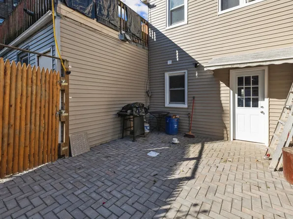 4 Garrison Avenue image 21 of 25