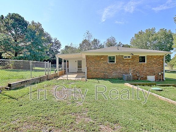 2nd image of 208 Brooks Rd